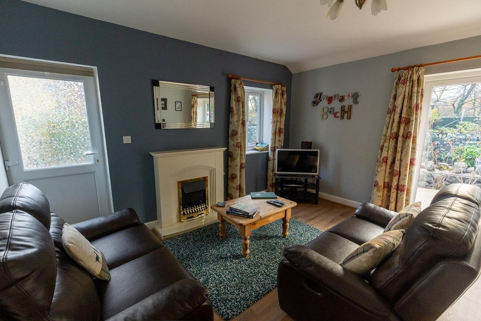 Gwynant Bach - Cosy 2 Bed Bungalow Cottage In Snowdonia National Park, Conwy, North Wales Екстер'єр фото
